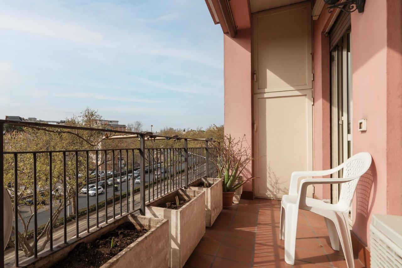 Monteverde Roomy Apartment Sun And Flowers Roma Ngoại thất bức ảnh